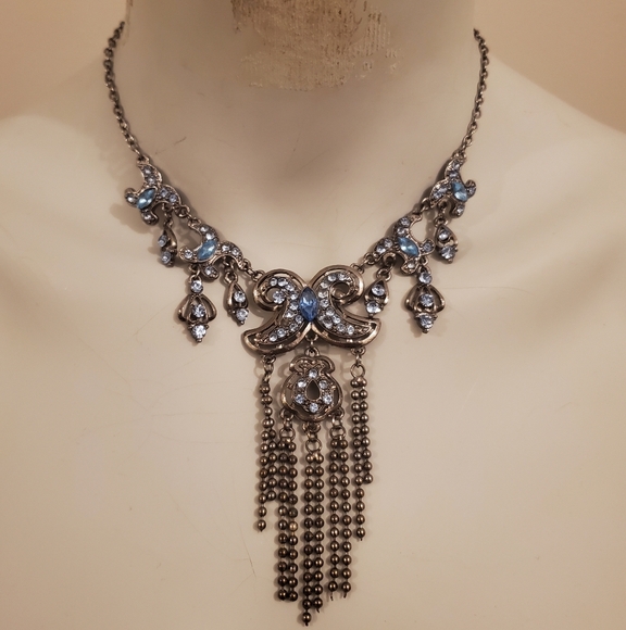Vintage Jewelry - Vintage Blue Rhinestone Fringe Necklace